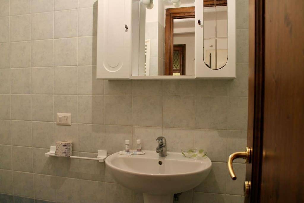 Cute Apartment Near Santa Croce فلورنس المظهر الخارجي الصورة